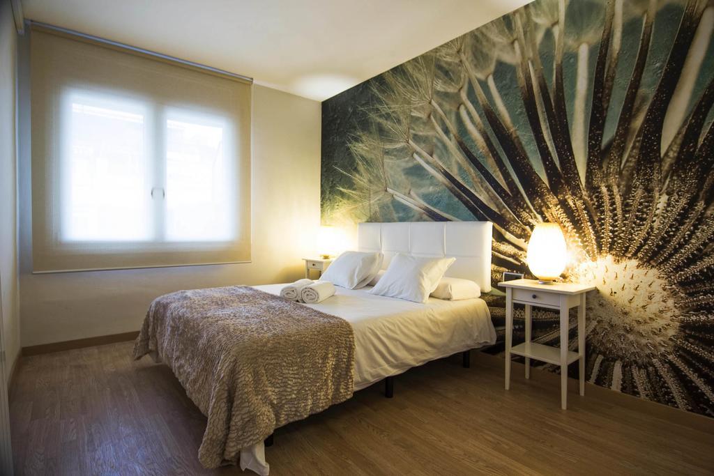 Art House Fira Apartments Barcelona Buitenkant foto