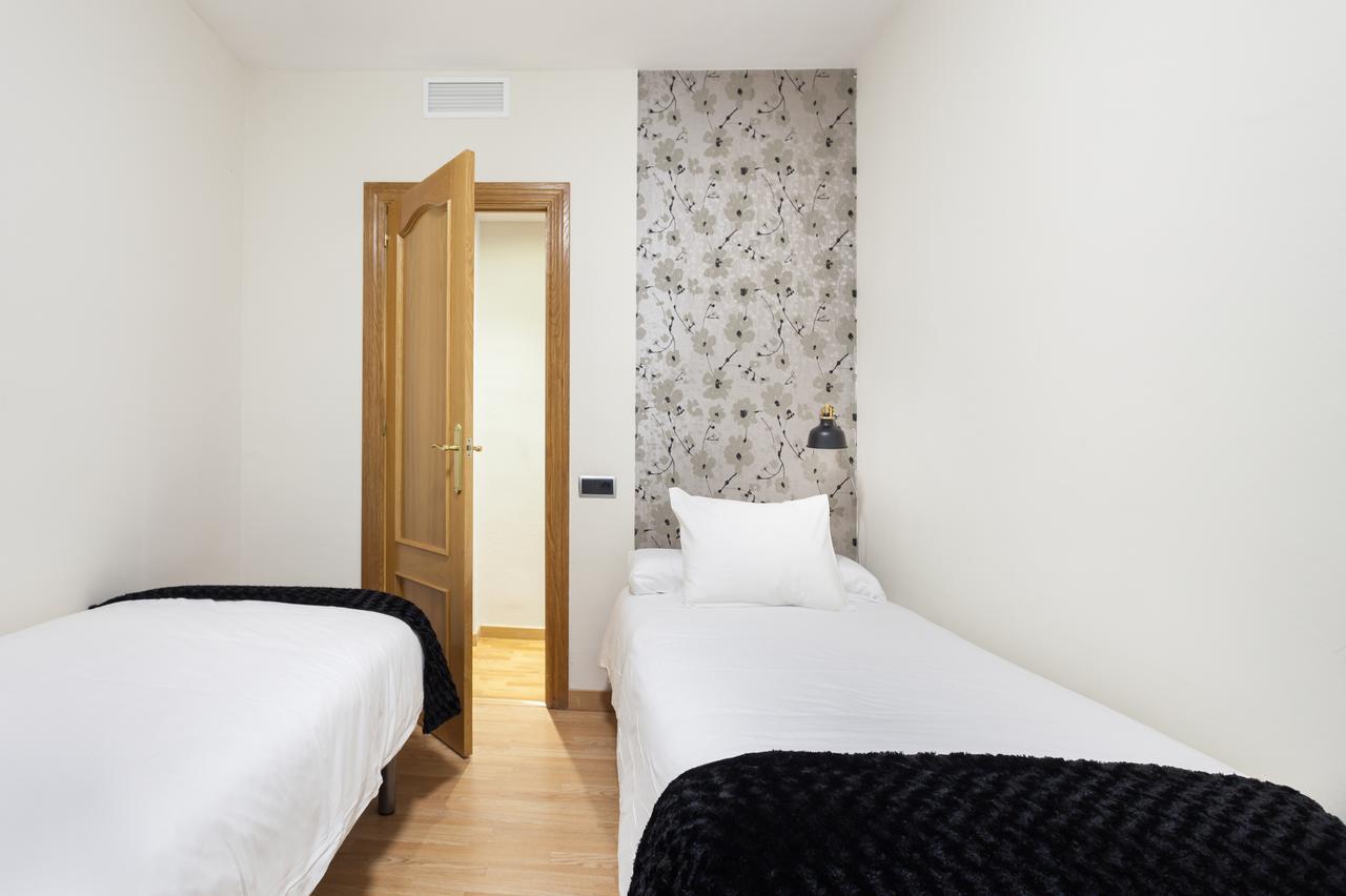 Art House Fira Apartments Barcelona Buitenkant foto