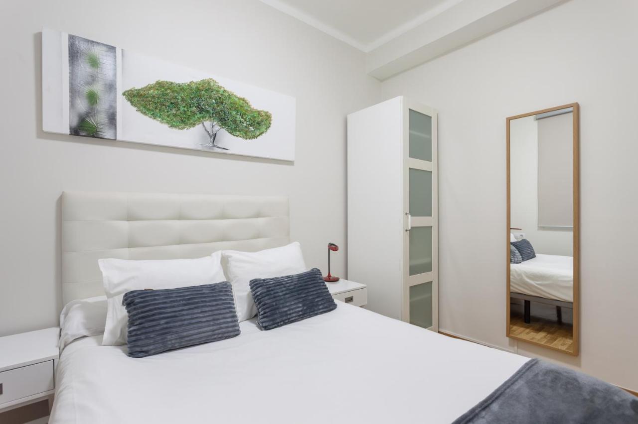 Art House Fira Apartments Barcelona Buitenkant foto