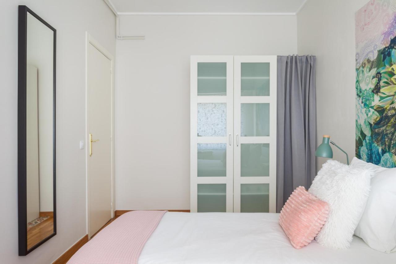 Art House Fira Apartments Barcelona Buitenkant foto